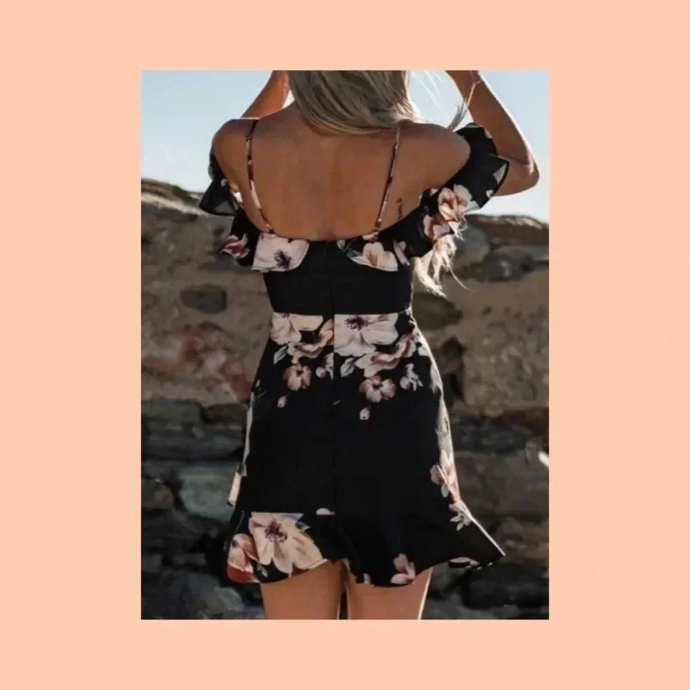 🆕Floral Ruffled Spaghetti Strap Mini Dress L🆕 - Picture 2 of 9